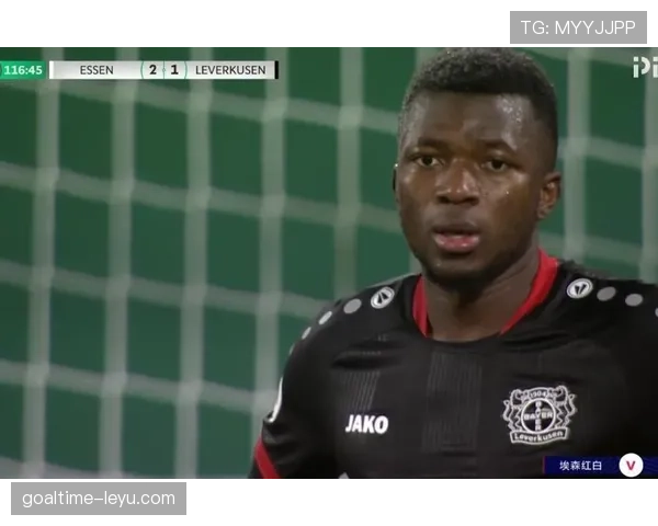 塔普索巴坐镇后防，球队新赛季战力升级引关注