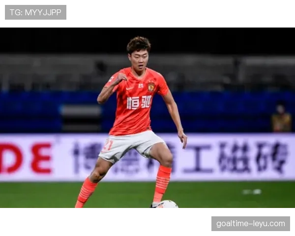 雷恩中路渗透战术奏效，助球队强势取胜表现亮眼