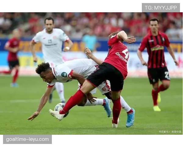 美因茨边路提速显成效,进攻火力持续增强状态回暖引关注 美因茨边路提速显成效,进攻火力持续增强状态回暖引关注