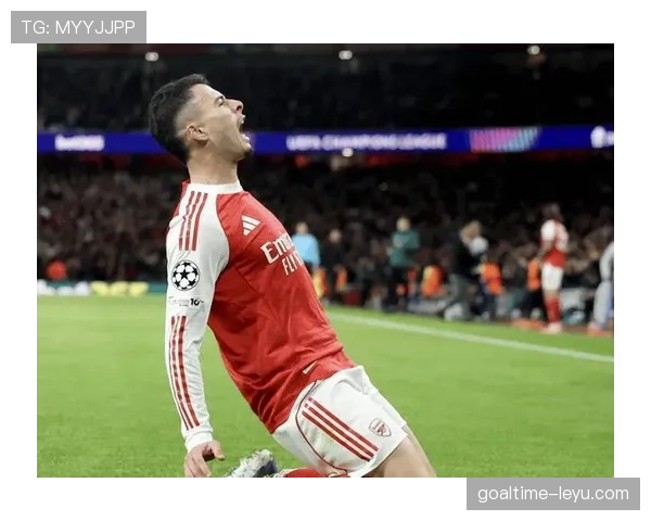 英超新星帕布洛·萨拉维亚表现稳健，助球队连战连捷士气高涨