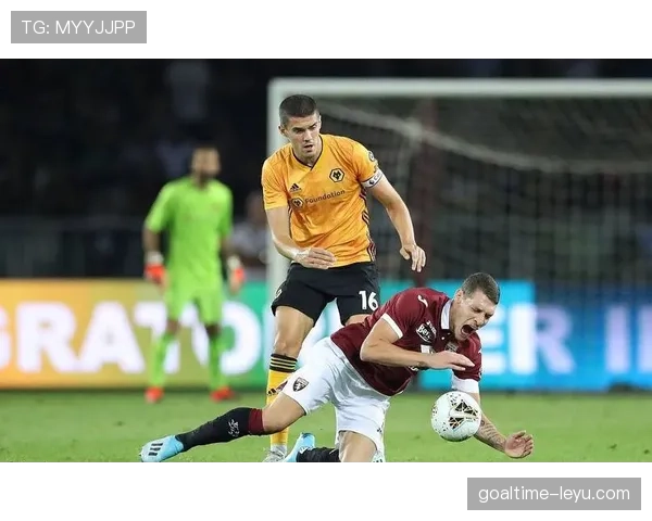 英超狼队福斯近期表现稳健，防守端持续提升